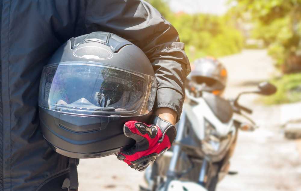 چه نوع کلاه کاسکتی بخریم؟ راهنمای کامل انتخاب کلاه ایمنی مناسب